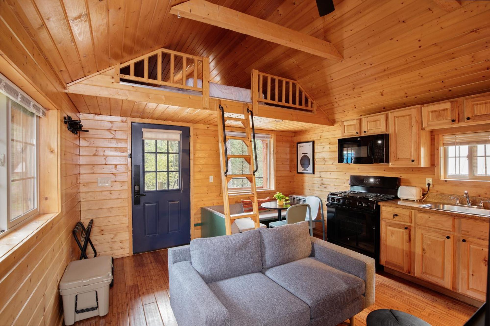 Loge Glacier National Park Essex Εξωτερικό φωτογραφία