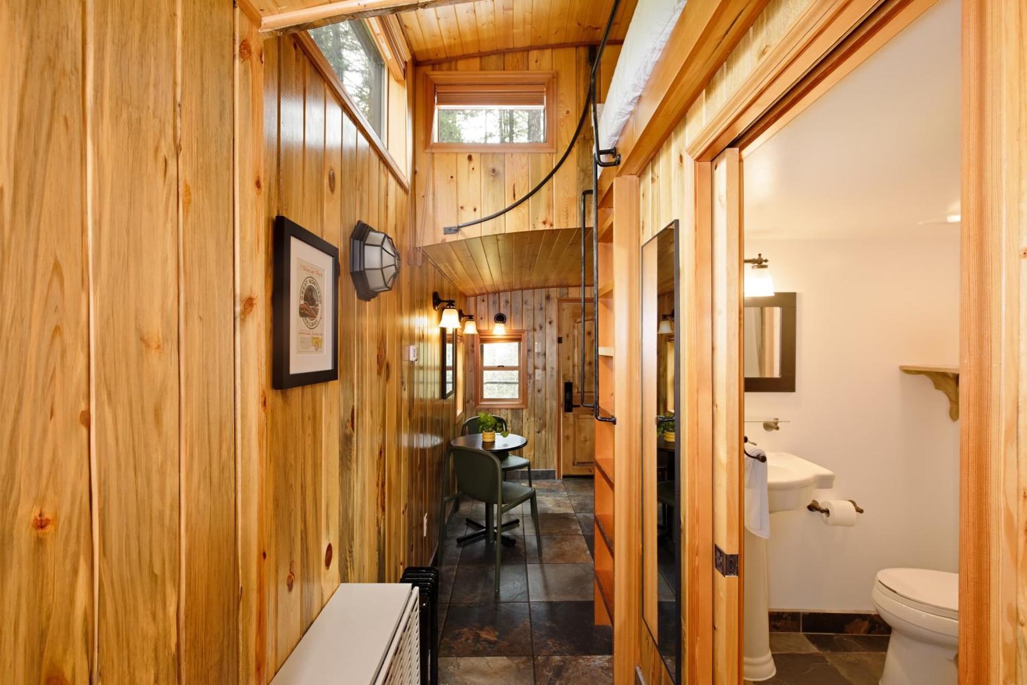 Loge Glacier National Park Essex Εξωτερικό φωτογραφία